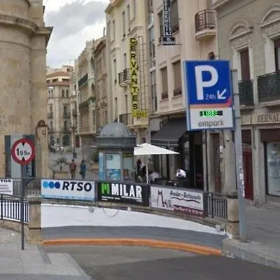 At Pasaje Sancti Spiritus 2 アパート *